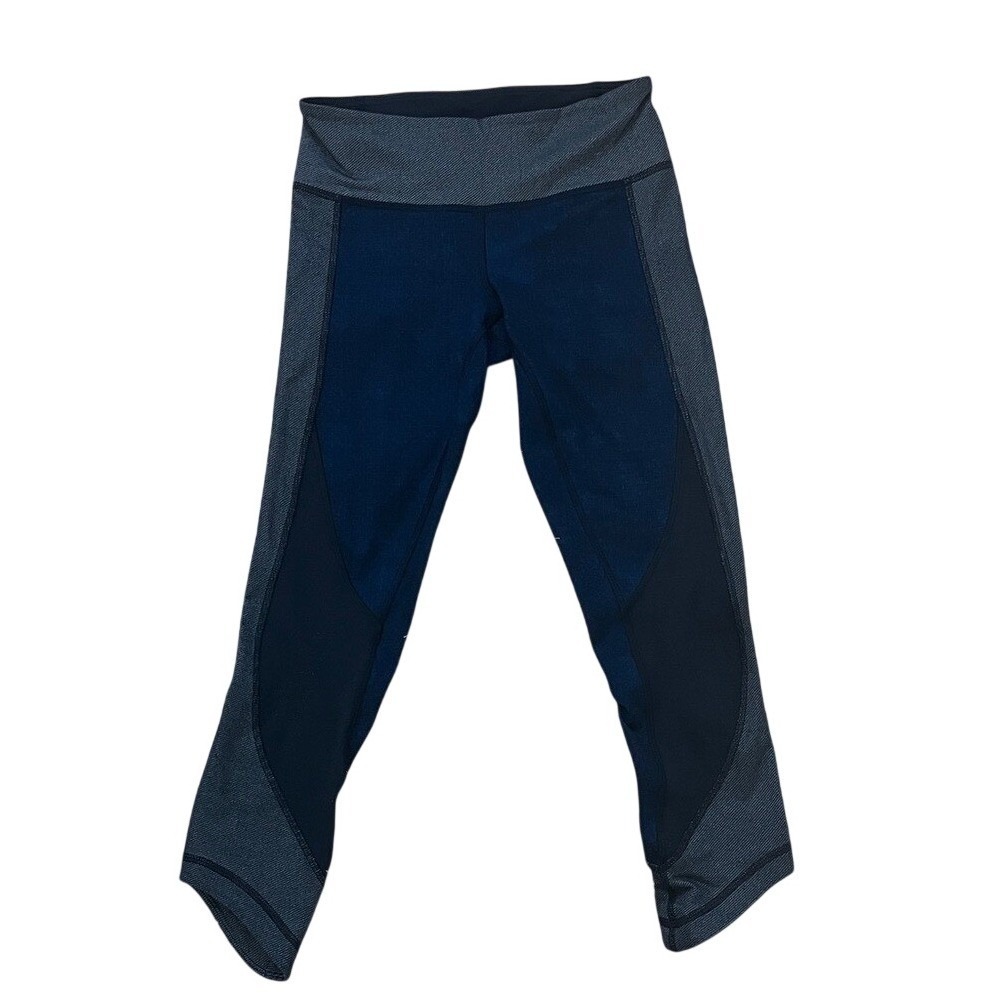 Lululemon Cropped‎ Leggings Navy Blue Grey Striped Womens Size 2